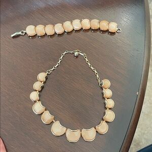 Elegant Gold and Tan Jewelry Set